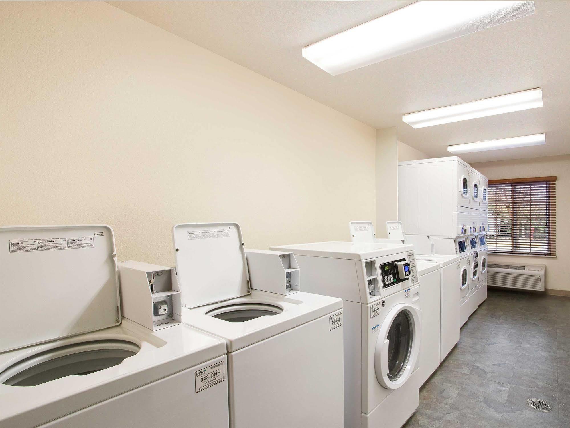 Woodspring Suites Chesapeake-Norfolk South ภายนอก รูปภาพ